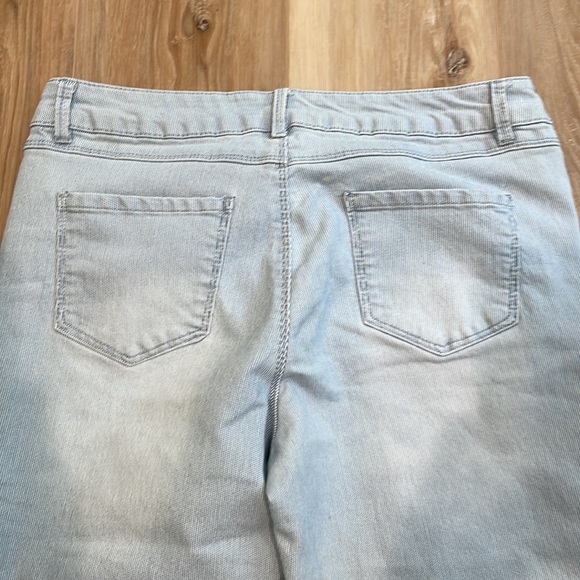 Artisan NY capris - Picture 6 of 6